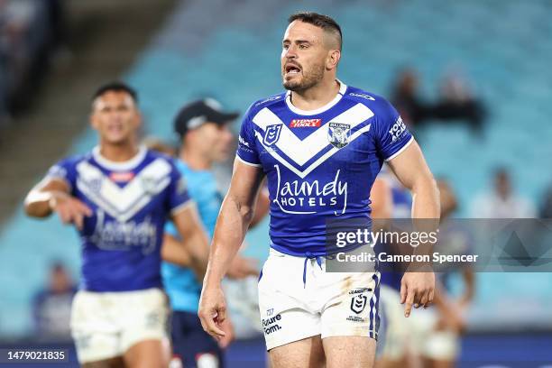 Josh Reynolds of the Bulldogs talks to team mates during the round five NRL match between Canterbury Bulldogs and North Queensland Cowboys at Accor...