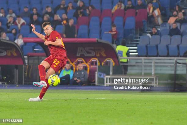 Stephan El Shaarawy of AS Roma scores the third goal for his team during the Serie A match between AS Roma and UC Sampdoria at Stadio Olimpico on...