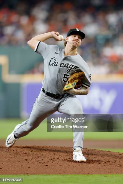 Mike Clevinger of the Chicago White Sox pitches in the second inning against the Houston Astros at Minute Maid Park on April 02, 2023 in Houston,...