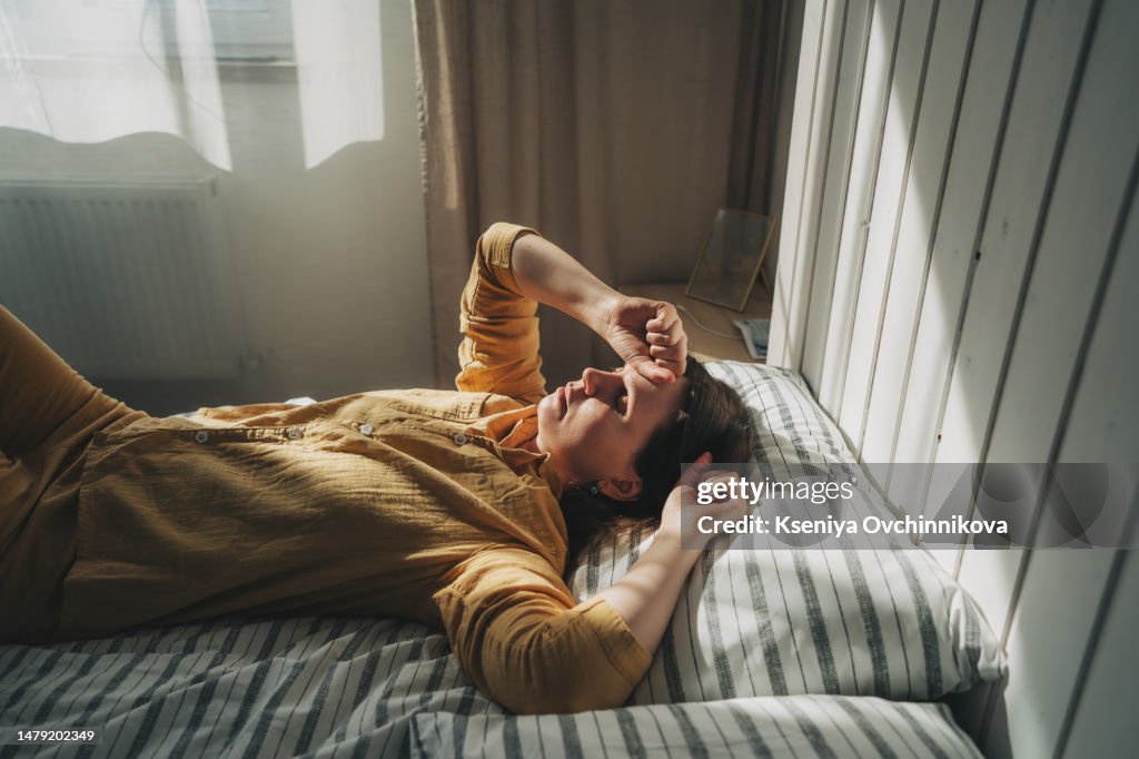 The depression woman sit on the floor