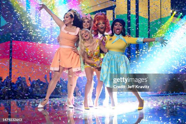 Manila Luzon, Jan Sport, Olivia Lux, and Kennedy Davenport perform onstage with Kelsea Ballerini during the 2023 CMT Music Awards at Moody Center on...