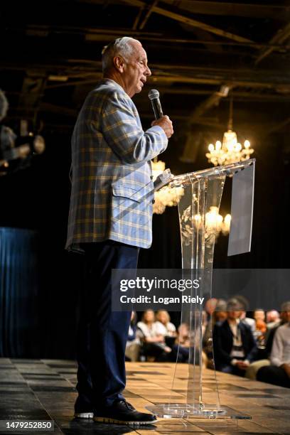 Retired UNC mens head basketball coach Roy Williams speaks to the crowd after receiving the Naismith Outstanding Contributor to Basketball award...