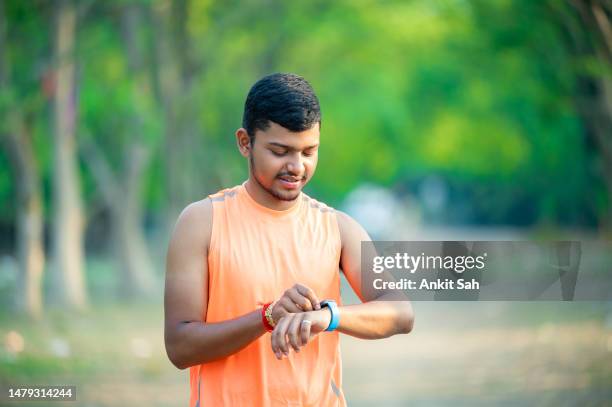 Timer Marathon Photos and Premium High Res Pictures - Getty Images