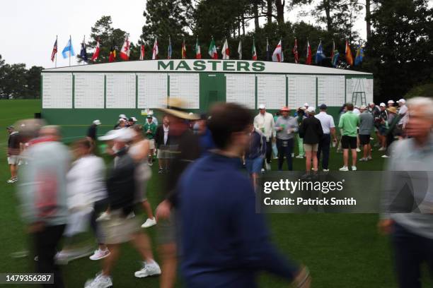 Patrons arrive prior to the 2023 Masters Tournament at Augusta National Golf Club on April 03, 2023 in Augusta, Georgia.