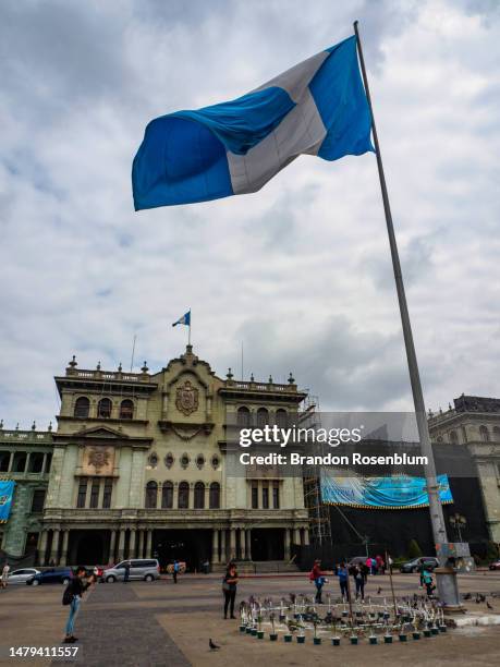 palacio nacional de la cultura in guatemala city - cultura maya stock-fotos und bilder