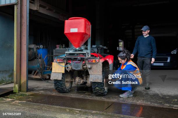 learning on the job - green high heels stock pictures, royalty-free photos & images