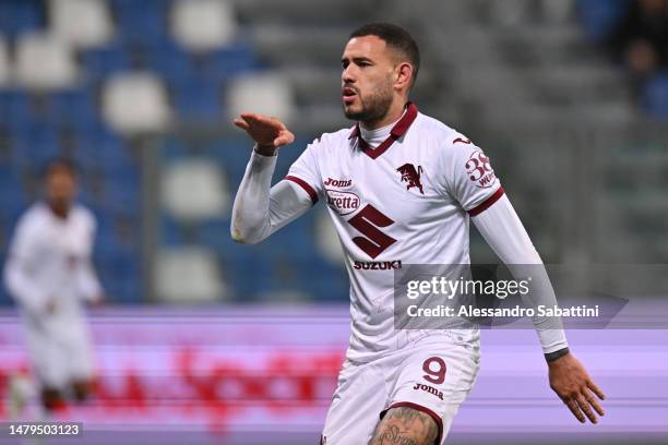 Antonio Sanabria of Torino FC celebrates the team's first goal during the Serie A match between US Sassuolo and Torino FC at Mapei Stadium - Citta'...