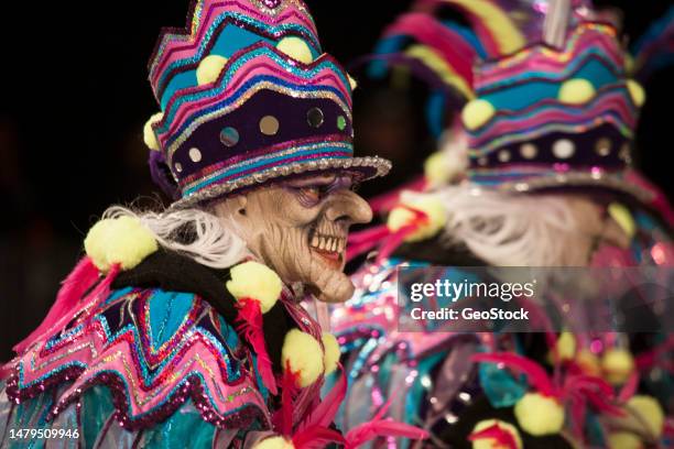 costumed performers participate in an annual parade - community carnaval in philadelphia stock pictures, royalty-free photos & images