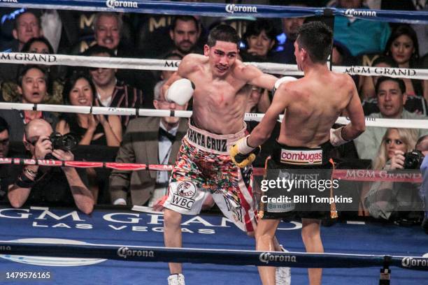 March 8: Leo Santa Cruz vs Cristian Mijares on March 8th, 2014 in Las Vegas.