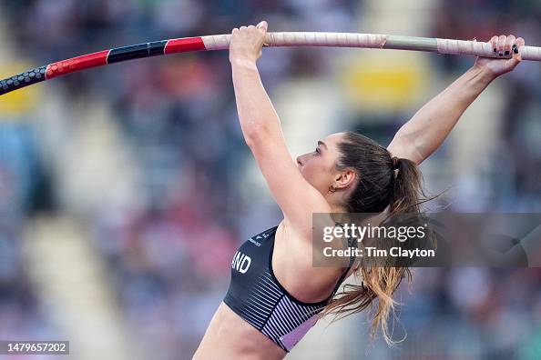 Imogen Ayris Of New Zealand In Action In The Womens Pole Vault