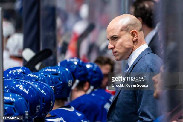 Toronto Maple Leafs assistant coach Spencer Carbery looks on from the bench during the second period against the Detroit Red Wings at the Scotiabank...