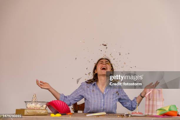 Cake Fallen In 124 Birthday Cake Falling Stock Photos, High-Res Pictures, and Images ...