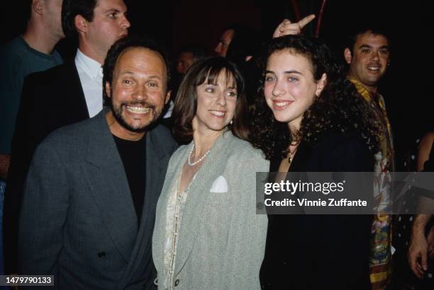 Billy Crystal, wife - Producer Janice Crystal and their daughter Lindsay Crystal during "Mr. Saturday Night" - Hollywood Premiere at Mann's Chinese...