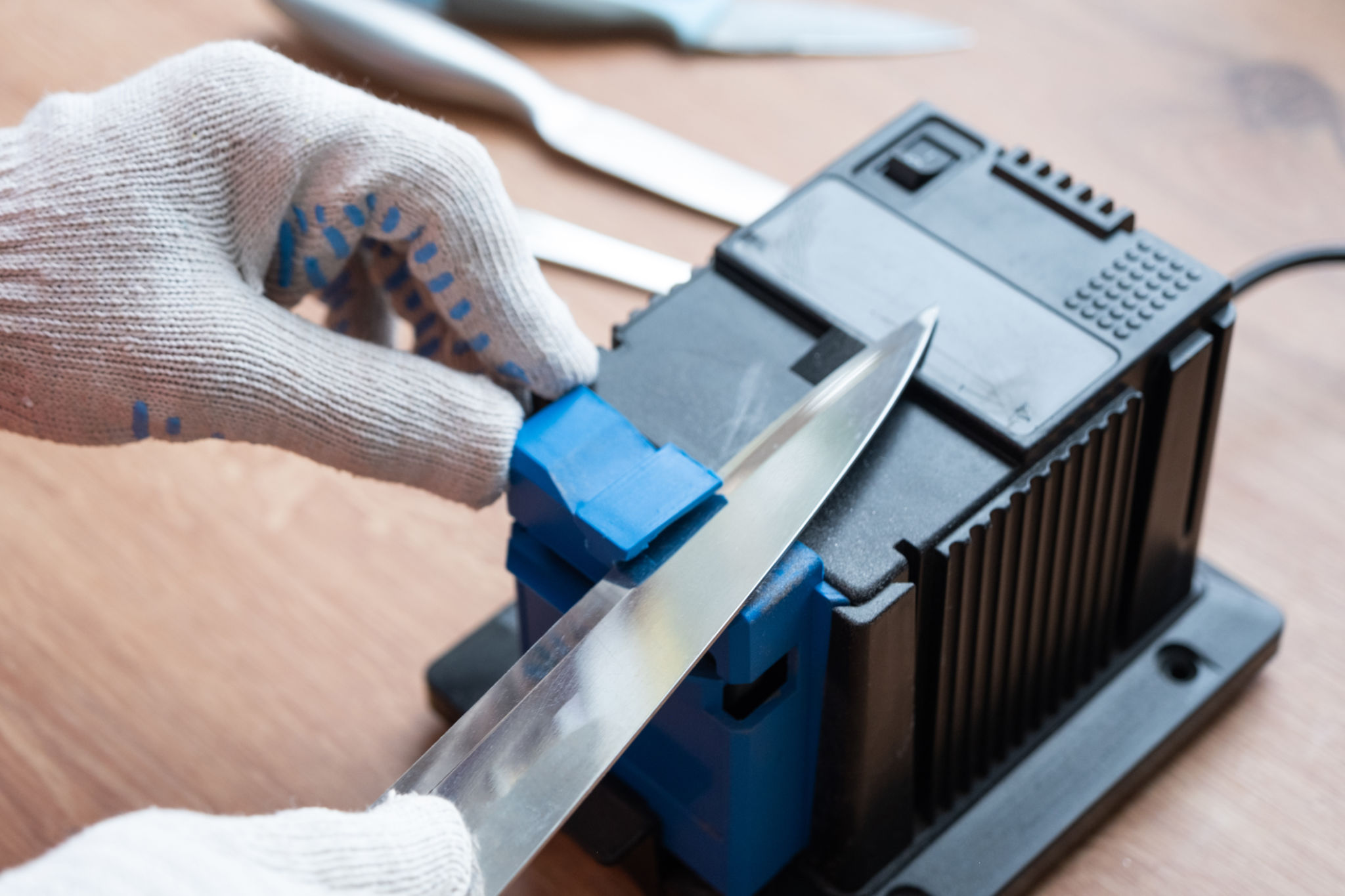 electric knife sharpener