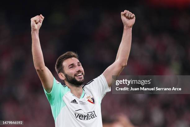 Jon Moncayola of CA Osasuna celebrates following the Copa Del Rey Semi Final Second Leg match between Athletic Club and Osasuna at Estadio de San...