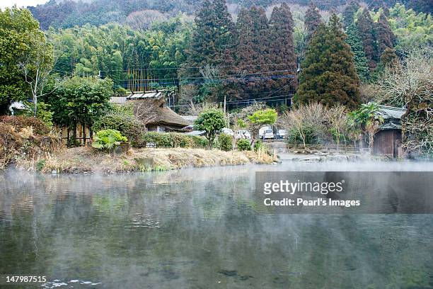 kinrinko-lake - kyushu stock-fotos und bilder