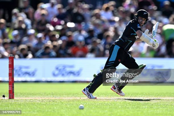 Tom Latham of New Zealand bats during game two of the T20 International series between New Zealand and Sri Lanka at University of Otago Oval on April...