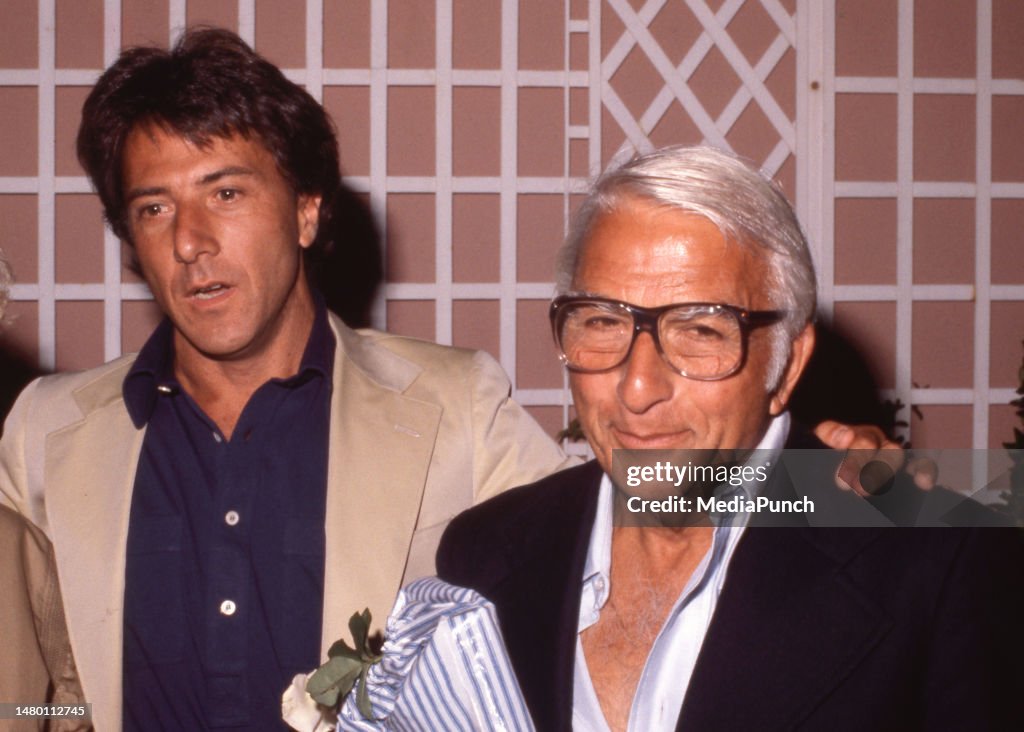 Dustin Hoffman and father Harry Hoffman, circa 1980's News Photo ...