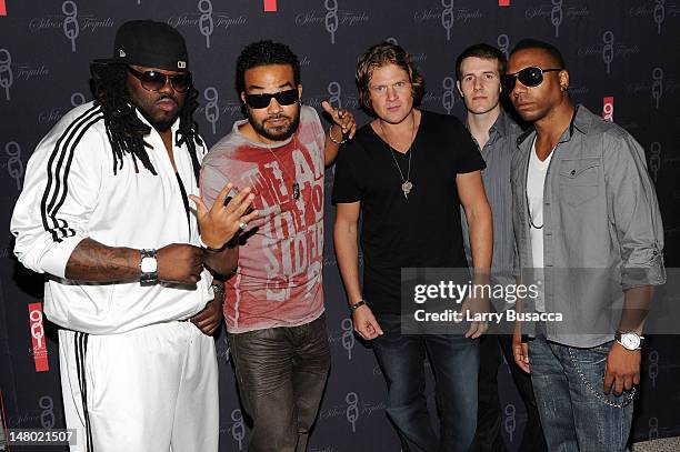 Freesol Rapper Family 26 Dj D Sol Stock Photos, High-Res Pictures, and Images - Getty Images