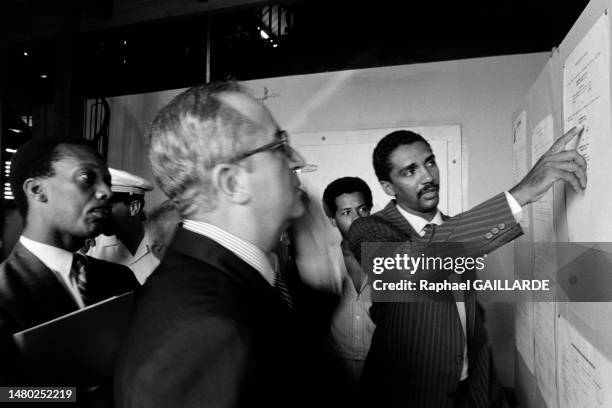 Edouard Balladur en visite au Centre spatial guyanais de Kourou, en juillet 1987.