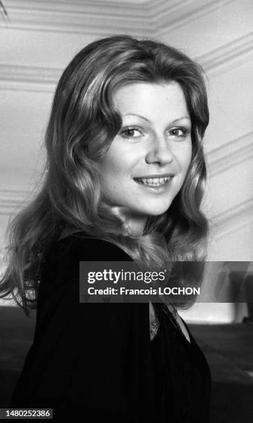 Portrait de la chanteuse Karen Cheryl le 19 novembre 1975.