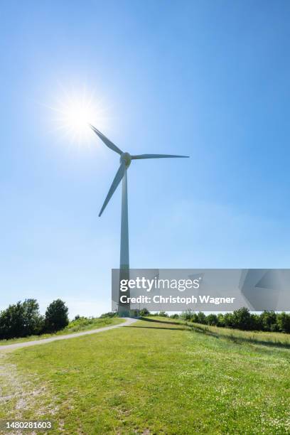 windrad, sonne, energie, ökologie - molino de papel fotografías e imágenes de stock