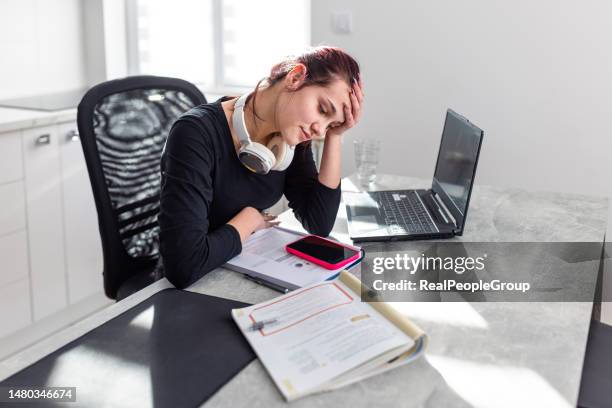 Take Notes Stress Girl Photos and Premium High Res Pictures - Getty Images