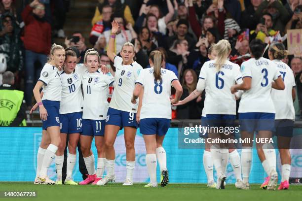 Ella Toone of England celebrates with teammates after scoring the team's first goal during the Women´s Finalissima 2023 match between England and...