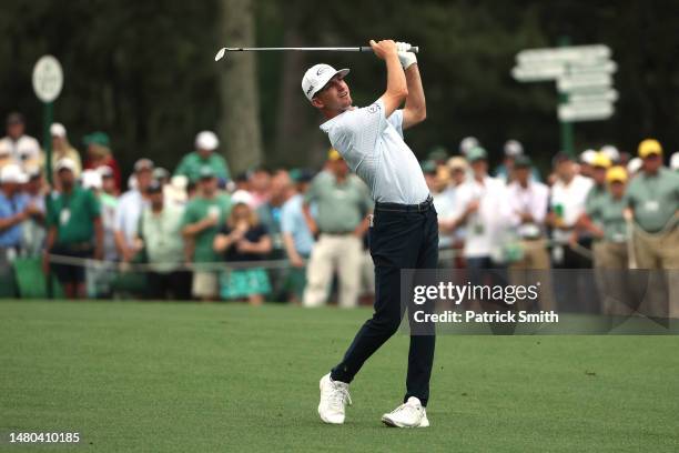 Amateur Sam Bennett of the United States plays a shot during the first round of the 2023 Masters Tournament at Augusta National Golf Club on April...