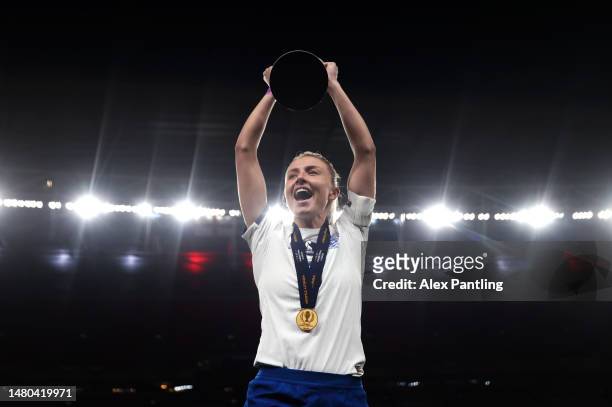 Leah Williamson of England celebrates with the trophy during the Women´s Finalissima 2023 match between England and Brazil at Wembley Stadium on...