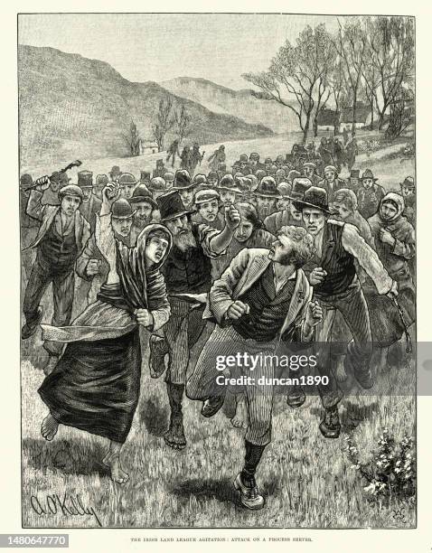 bildbanksillustrationer, clip art samt tecknat material och ikoner med irish land agitation, mob attacking a process server, victorian history of ireland, 1880s, 19th century - mob