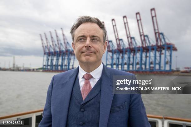 Antwerpen Mayor Bart De Wever poses for the photographer during a 'Barkassenfahrt' in the port of Hamburg during the first day of a diplomatic...
