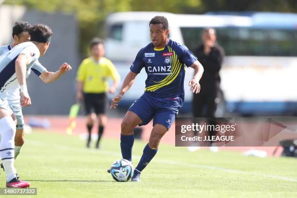 Chie EDOOJON KAWAKAMI of Thespakusatsu Gunma in action during the J.LEAGUE Meiji Yasuda J2 8th Sec. Match between Thespakusatsu Gunma and V-Varen...