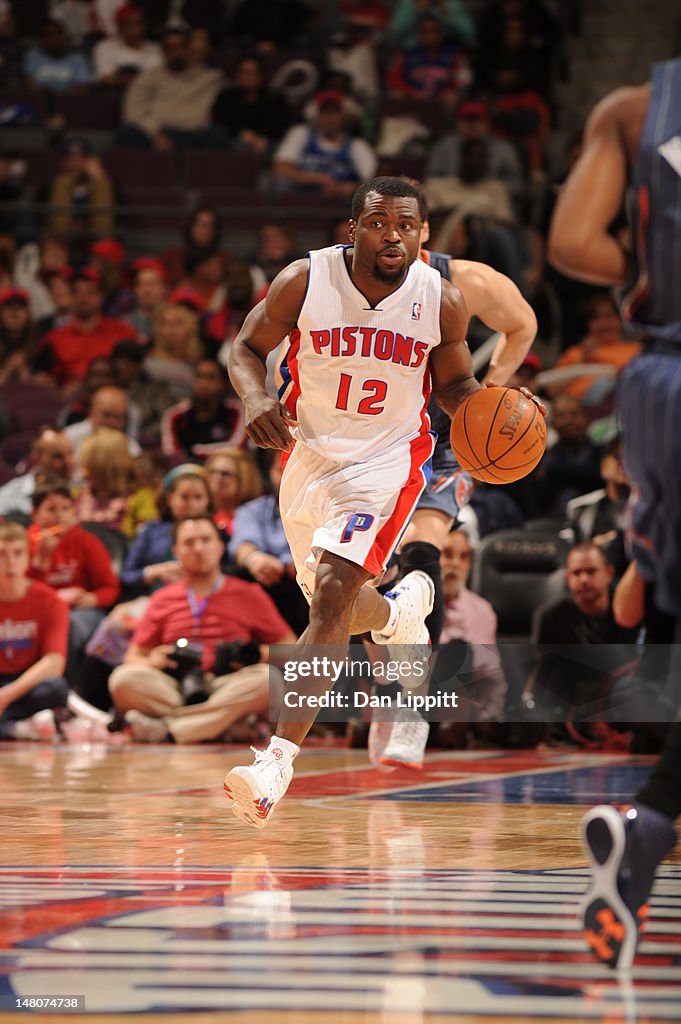 Charlotte Bobcats v Detroit Pistons