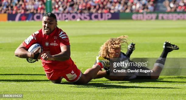 Peato Mauvaka of Toulouse dives over for their fourth try during the Heineken Champions Cup match between Toulouse and Sharks at Stade Ernest Wallon...