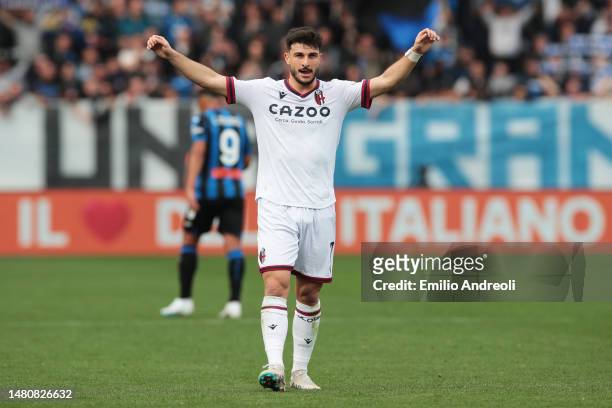 Riccardo Orsolini of Bologna FC celebrates after the Serie A match between Atalanta BC and Bologna FC at Gewiss Stadium on April 08, 2023 in Bergamo,...