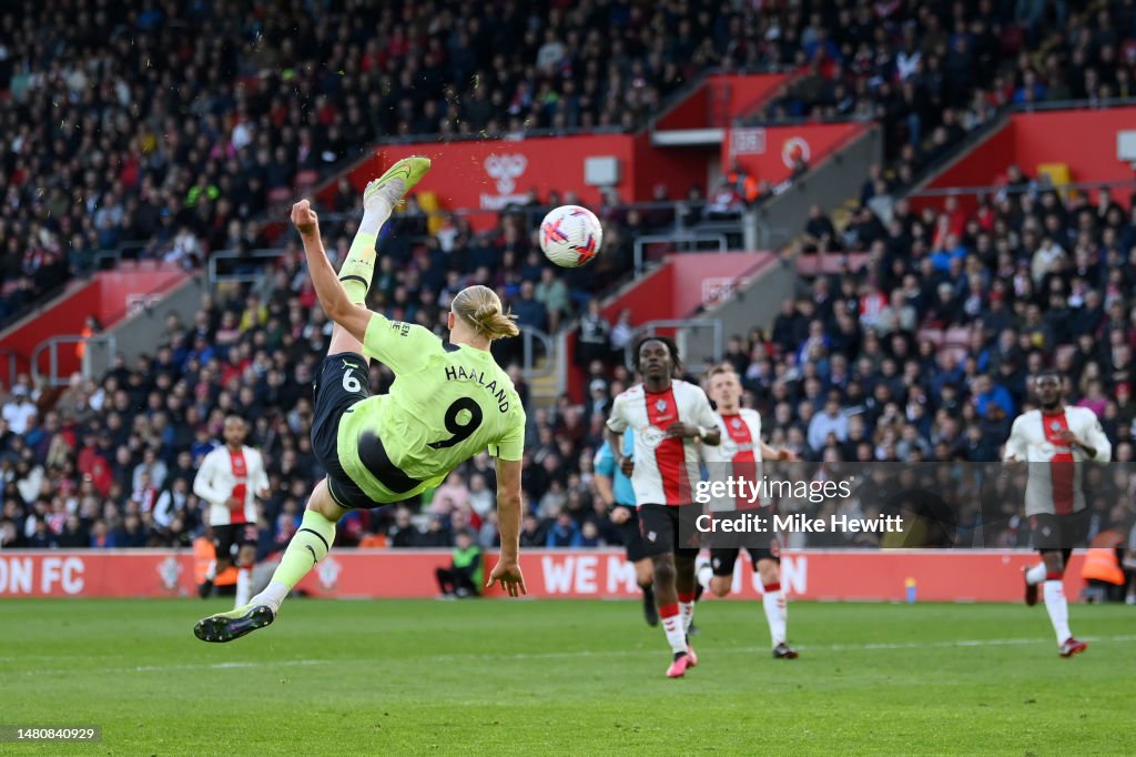 Southampton FC v Manchester City - Premier League