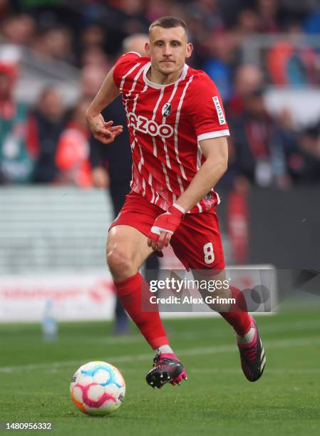 Maximilian Eggestein of Freiburg controls the ball during the Bundesliga match between Sport-Club Freiburg and FC Bayern München at Europa-Park...