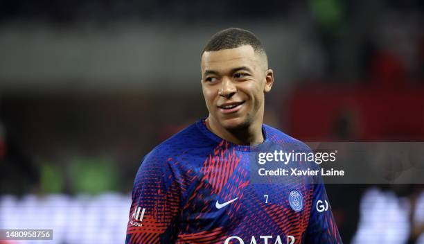 Kylian Mbappe of Paris Saint-Germain reacts during the Ligue 1 match between OGC Nice and Paris Saint-Germain at Allianz Riviera on April 08, 2023 in...