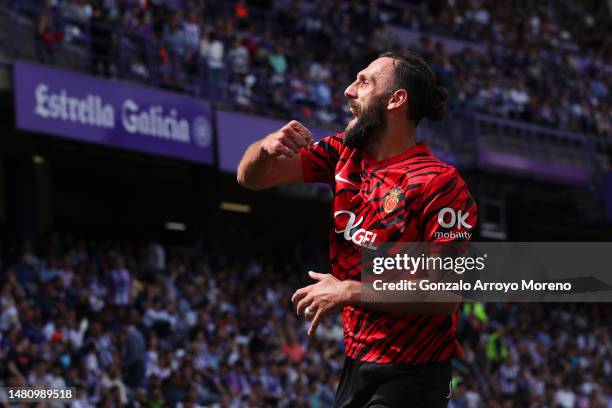 Vedat Muriqi of RCD Mallorca celebrates after scoring the team's third goal during the LaLiga Santander match between Real Valladolid CF and RCD...