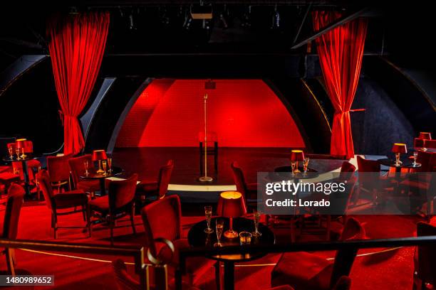 empty cabaret theatre seats - space opera stock pictures, royalty-free photos & images