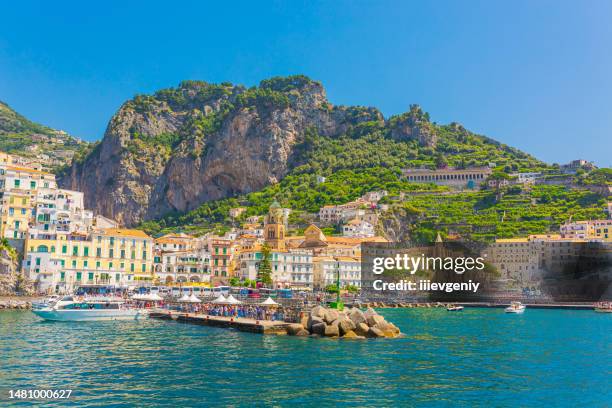 amalfiküste. italien. salerno. schöne landschaft. sommerreise. sonnentag - portofino stock-fotos und bilder