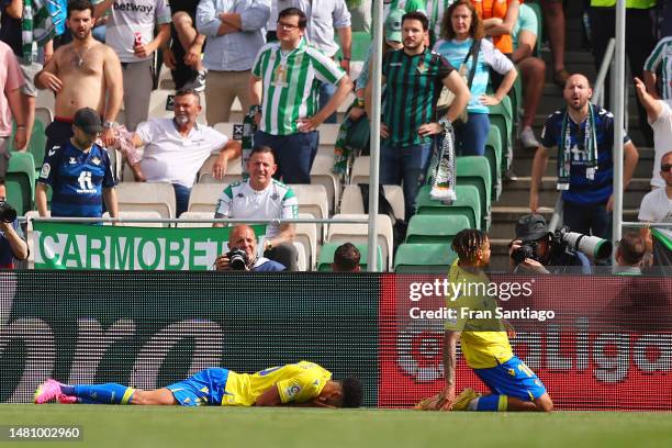 Ruben Alcaraz of Cadiz CF celebrates with teammate Theo Bongondaafter scoring the team's first goal during the LaLiga Santander match between Real...