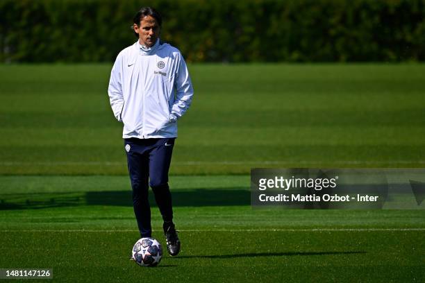 Head Coach Simone Inzaghi of FC Internazionale in action ahead of their UEFA Champions League quarterfinal first leg match against SL Benfica at...