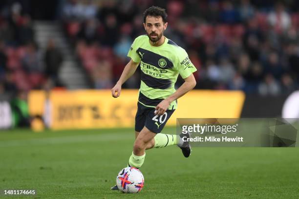 Bernardo Silva of Manchester City in action during the Premier League match between Southampton FC and Manchester City at Friends Provident St....