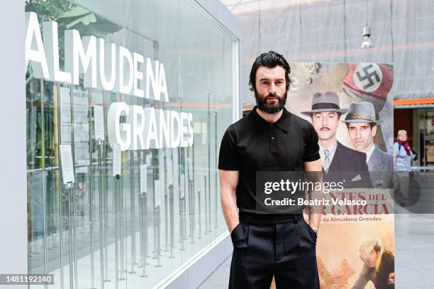 Actor Javier Rey attends the photocall for "Los Pacientes Del Doctor García" at the Puerta de Atocha - Almudena Grandes Rail Station on April 10,...