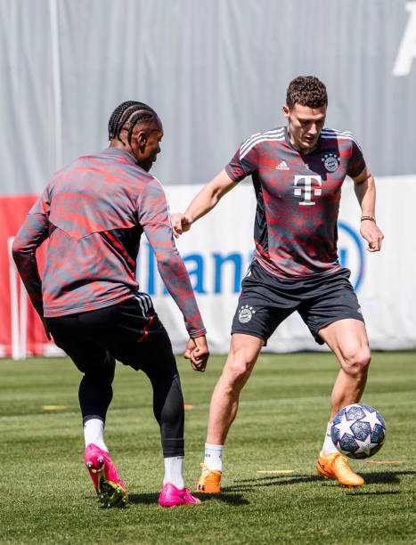 GBR: FC Bayern München Training Session And Press Conference