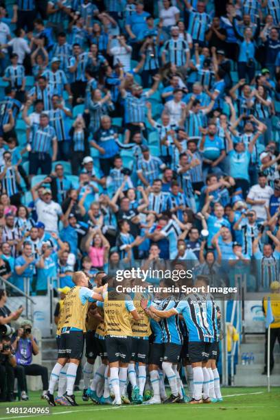 Luis Suárez of Gremio celebrating his goal with his teammates during Campeonato Gaucho Final match between Gremio and Caxias do Sul at Arena do...