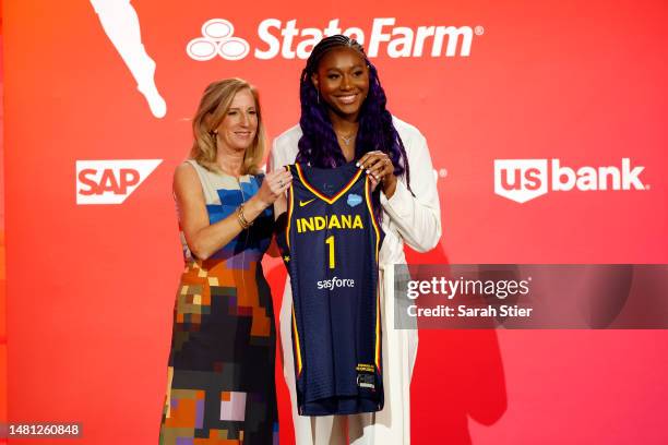 Commissioner Cathy Engelbert and Aliyah Boston pose for photos after Boston was drafted 1st overall by the Indiana Fever during the 2023 WNBA Draft...