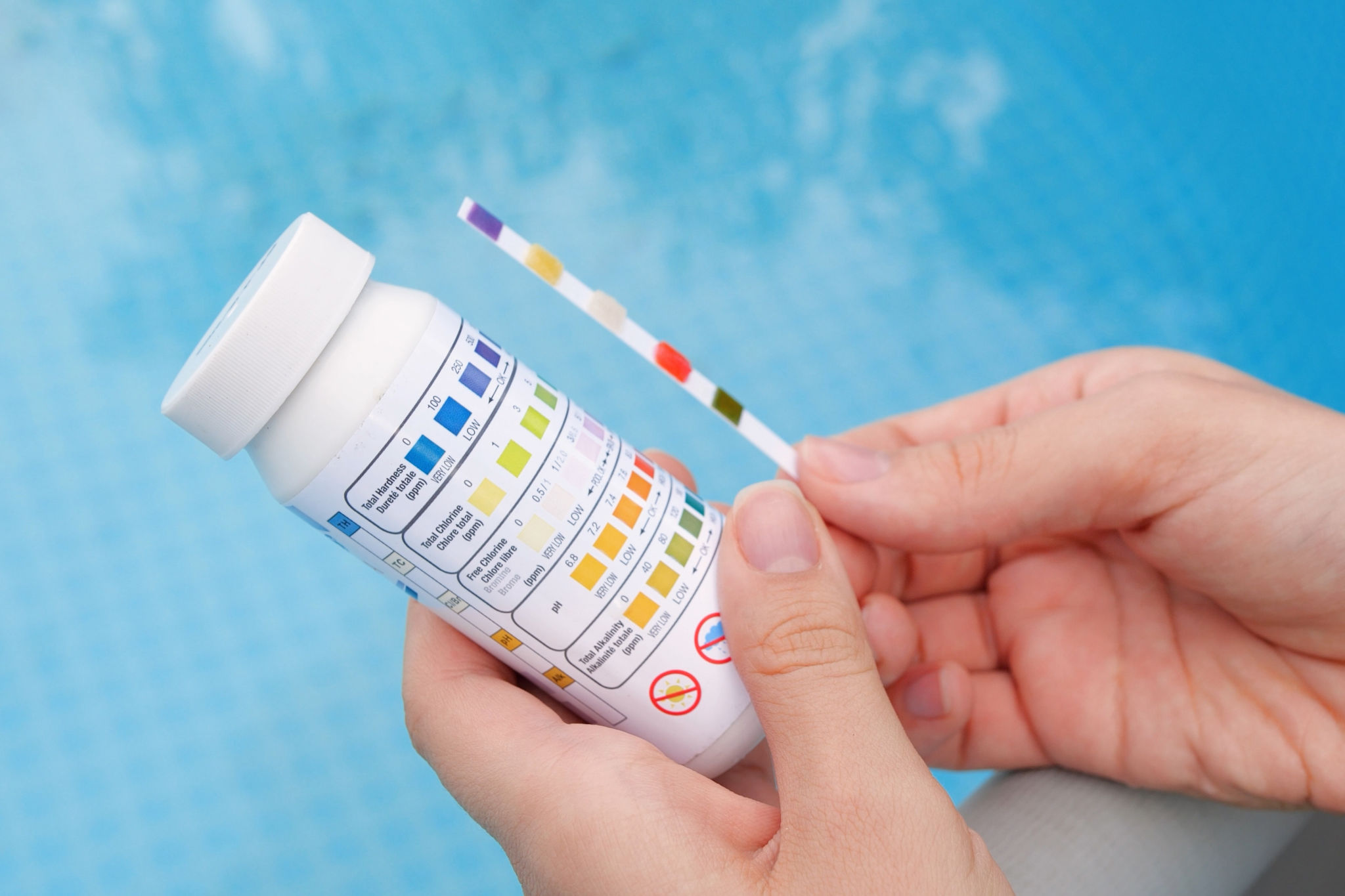 pool water test